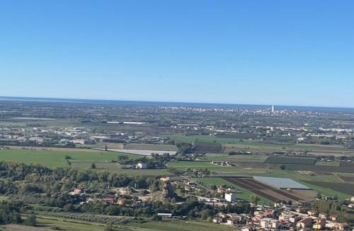 Sermoneta Apartment | Alloggio Turistico rifugio di pace-vista pianura pontina e isole