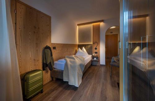 Casola Hotel | Almhotel Lenz