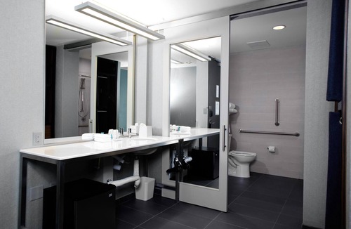 Downtown Hotel | Aloft by Marriott Durham Downtown