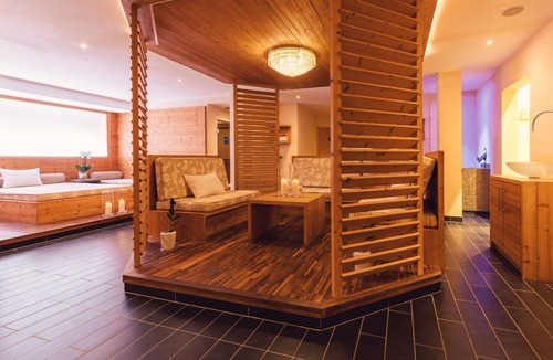 Lutago Hotel | Alpenpalace Luxury Hideaway & Spa Retreat