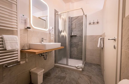 Brunico House | Am Schloss Guest House