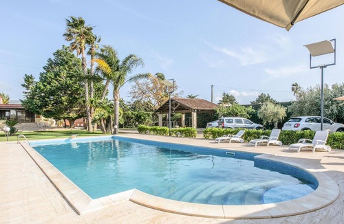 Comiso House | Amazing home in Comiso