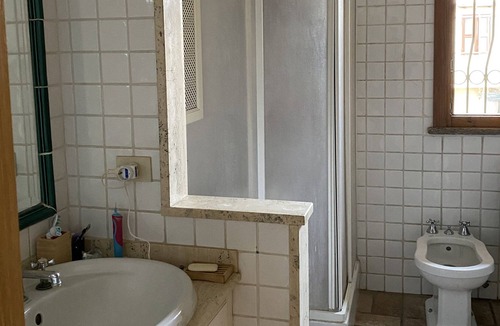 Genzano di Roma Apartment | Amazing view overlooking the volcanic lake Nemi (Pet friendly)