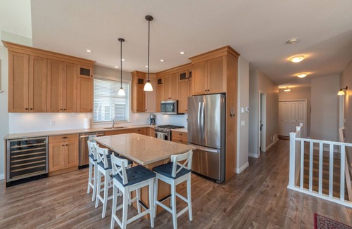 Osoyoos House | Amazing Views at The Cottages on Osoyoos Lake