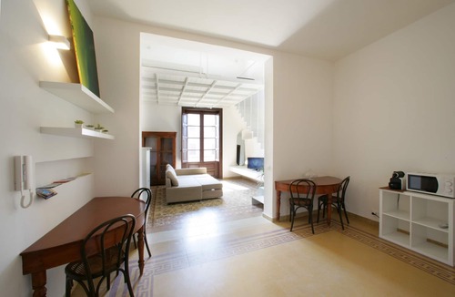Trapani City Centre Apartment | AMETISTA APARTMENT in Scudaniglio Apartments.