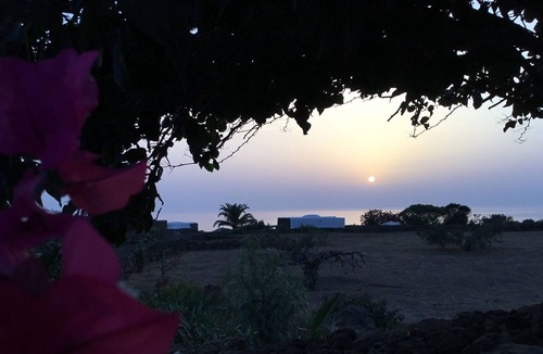 Pantelleria House | Ancient Dammuso in Pantelleria with sea view