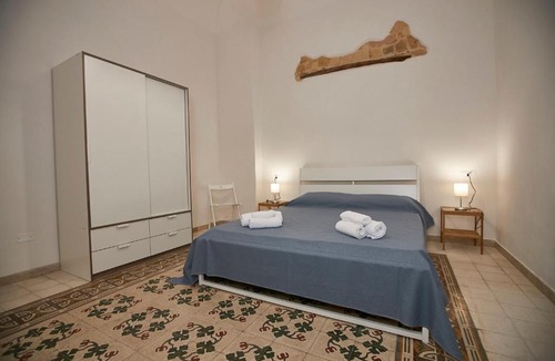 Marsala Apartment | Angela House
