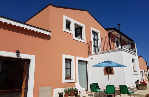 Gioiosa Marea Apartment | Antico Casale Gioiosa Marea Suite with Sea View, Wi-Fi and Air Conditioning