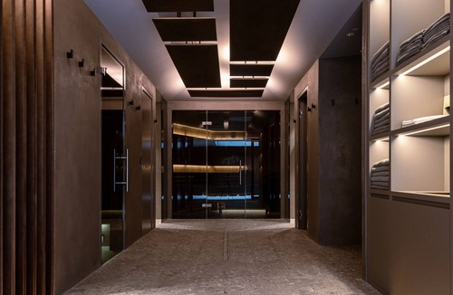 Brunico Apartment | ANTON Luxury Stay App. VISTA, wellness and outdoor pool