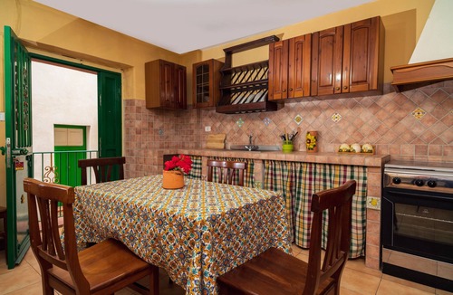 Rovittello Apartment | Apartment "Borgo Santa Caterina Albego Diffuso" with Mountain View