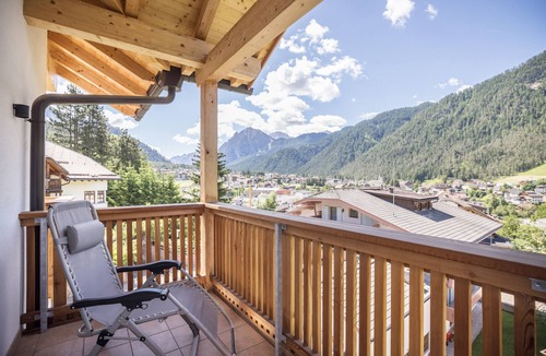 San Vigilio Apartment | Apartment "Set Residenz Bun Sté" with Mountain View, Sauna & Balcony