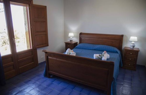 Lascari Apartment | Apartment ∙ 1 bedroom ∙ 4 guests