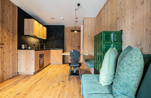 Maranza Apartment | Apartment 202 with Private Balcony and Shared Garden