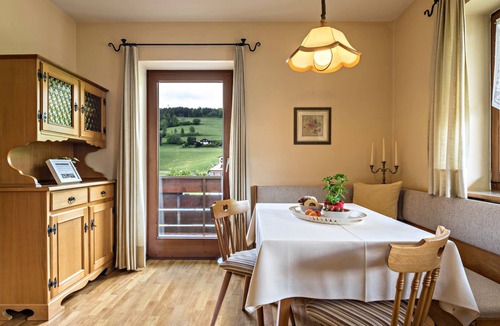 Fie allo Sciliar Apartment | Apartment '4 Vikoler' with Stunning Schlern View, Large Sun Terrace, Wi-Fi, Garden, Balcony