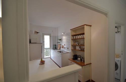 Prenestino-Labicano Apartment | Apartment 'Amy Home' with Balcony, Wi-Fi and Air Conditioning