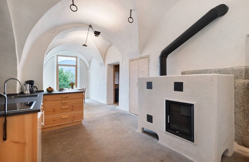 Pfalzen Apartment | Apartment 'Ansitz Baumannhof 1818' with Mountain View, Shared Garden and Wi-Fi