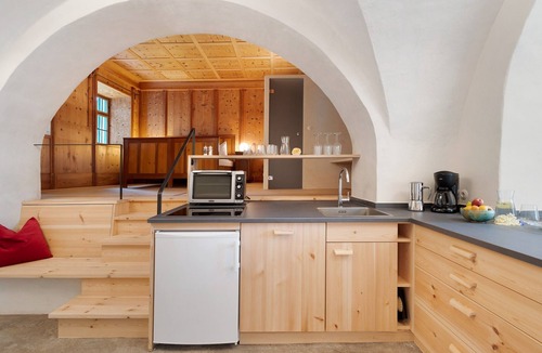 Pfalzen Apartment | Apartment 'Ansitz Baumannhof 1818' with Mountain View, Shared Garden and Wi-Fi
