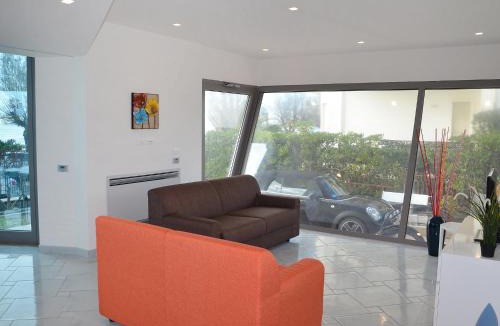 Terracina Apartment | Apartment Appartamento 1 by Interhome