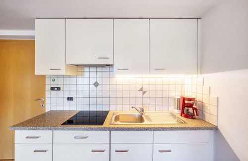 Valle Aurina Apartment | Apartment 'Bergkristall 1' with Mountain View, Shared Garden and Wi-Fi