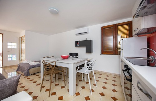 Capo d'Orlando Apartment | Apartment 'Casa Artale' with Shared Terrace and Air Conditioning