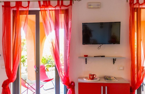 Gioiosa Marea Apartment | Apartment 'Casa Del Cedro' with Sea View, Private Terrace and Wi-Fi