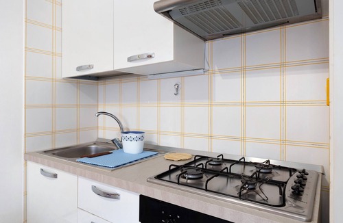 San Vito Lo Capo Apartment | Apartment 'Casa Perla Blu' with Mountain View, Wi-Fi and Air Conditioning