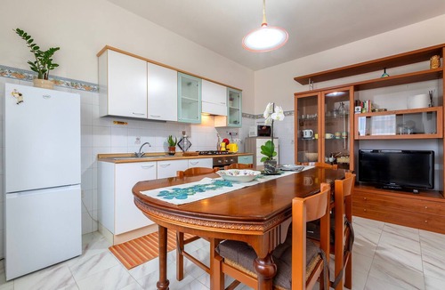 Olmedo Apartment | Apartment 'Casa Melody' with Balcony