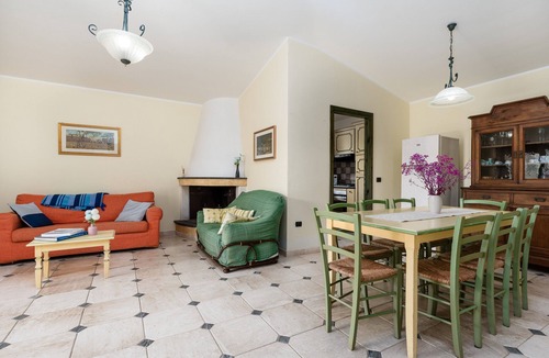 Cala Liberotto Apartment | Apartment 'Degli Ulivi' with Private Terrace, Private Garden and Balcony