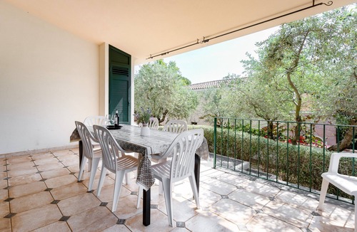 Cala Liberotto Apartment | Apartment 'Degli Ulivi' with Private Terrace, Private Garden and Balcony