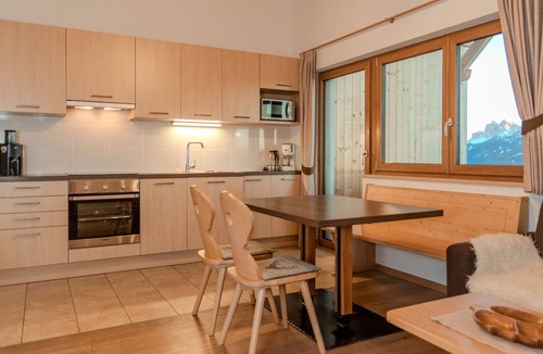 Villandro Apartment | Apartment 'Dolomiten' with Mountain View, Shared Garden and Wi-Fi