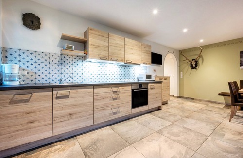 Valle Aurina Apartment | Apartment "Dreiherrenspitze" with Shared Whirlpool & Garden