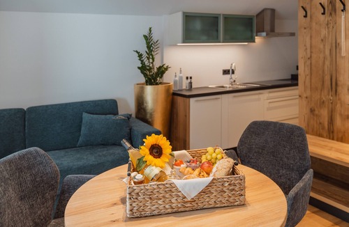 Prateria Apartment | Apartment 'Edelweiß' with Mountain View, Shared Terrace and Wi-Fi