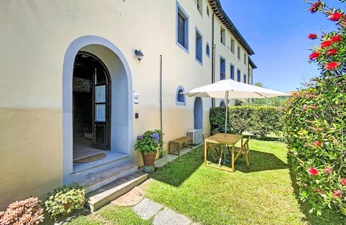 Pieve di Santa Luce Apartment | Apartment Elvis by Interhome