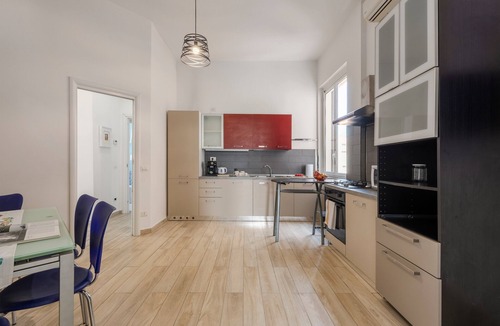 Palermo Apartment | Apartment 'Fb House' with Balcony, Wi-Fi and Air Conditioning