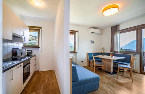 Schenna Apartment | Apartment "Gartenheim Martin" with Mountain View, Pool & Sauna