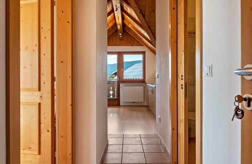 Lajen Apartment | Apartment 'Haus Alpenblick Apt Edelweiß' with Mountain View, Shared Garden and Wi-Fi