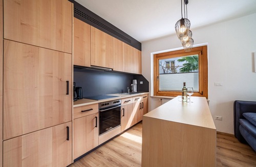Schenna Apartment | Apartment "Haus Hohenrain 2" with Mountain View, Pool, Wi-Fi, Terrace & Garden