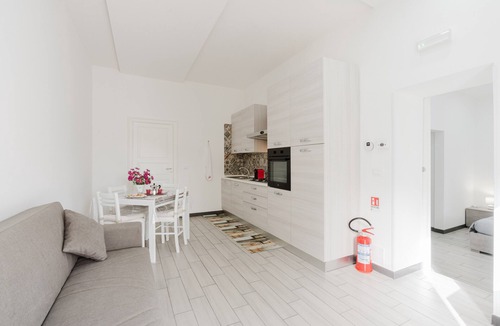 Buseto Palizzolo Apartment | Apartment 'Home La Chiaretta' with Private Terrace, Wi-Fi and Air Conditioning