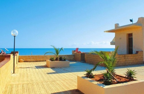 Triscina Apartment | Apartment in Triscina by the Sea & Pools