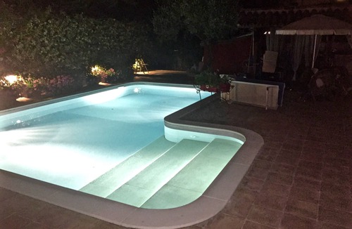 Ragalna Apartment | APARTMENT IN VILLA GIOVANNA is equipped to for all your needs.