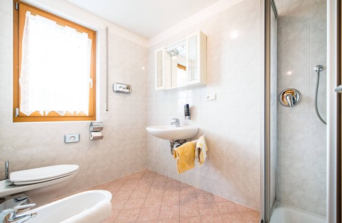 Campo Tures Apartment | Apartment "Issingerhof 2" with Mountain View, Terrace & Wi-Fi