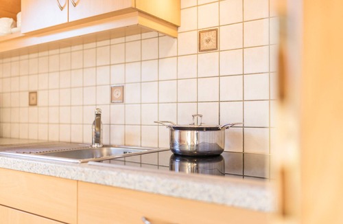 Valle Aurina Apartment | Apartment "Kuglerhof 1" with Mountain View, Wi-Fi, Balcony, Terrace & Garden; Pet Friendly