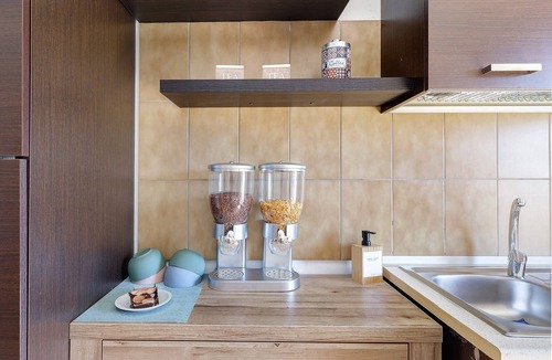 Sermoneta Apartment | Apartment 'L'oasi Di Alice' with Mountain View, Wi-Fi and Air Conditioning