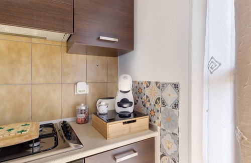 Sermoneta Apartment | Apartment 'L'oasi Di Alice' with Mountain View, Wi-Fi and Air Conditioning
