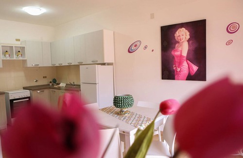 Balestrate Apartment | Apartment 'Le Magnolie 9 - 1° Piano' with Sea View, Wi-Fi and Air Conditioning