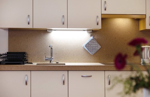 Sand in Taufers Apartment | Apartment 'Loderhof Blumenwiese' with Mountain View, Shared Garden & Wi-Fi