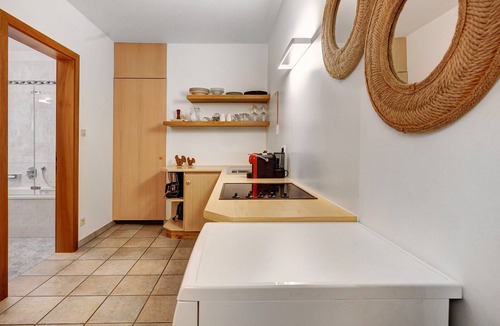Schenna Apartment | Apartment 'Mair In Schenna T' with Shared Terrace and Wi-Fi