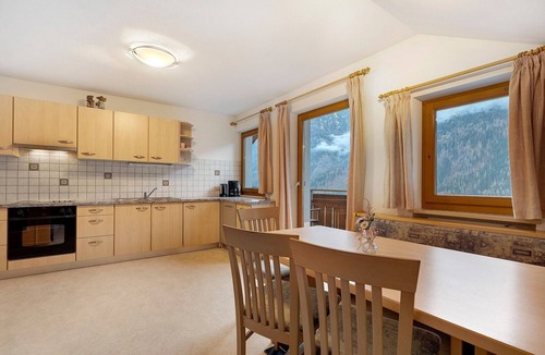 Selva dei Molini Apartment | Apartment 'Mair Am Tinkhof Bergwohnung' with Mountain View, Shared Terrace and Wi-Fi