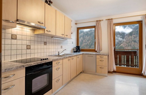 Selva dei Molini Apartment | Apartment 'Mair Am Tinkhof Bergwohnung' with Mountain View, Shared Terrace and Wi-Fi