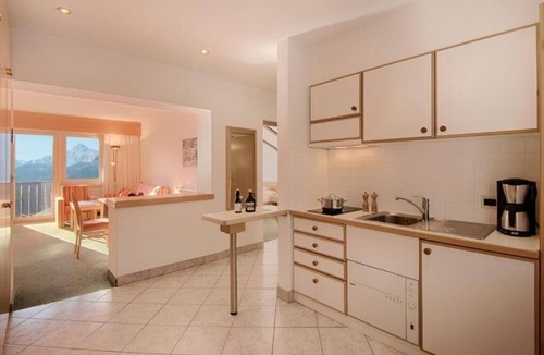Schenna Apartment | Apartment Maria - Comfortable apartment on the 2nd floor in a quiet location in Schenna